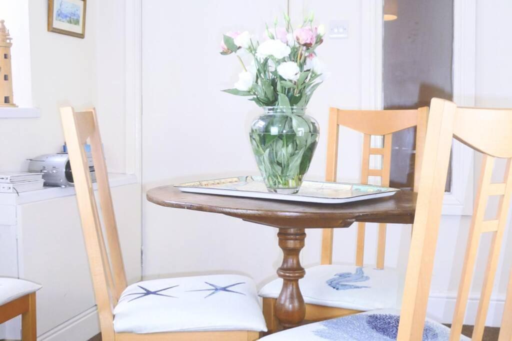 Kikas Cottage, Rear 89 Church Street, White Horse Yard Whitby Ngoại thất bức ảnh